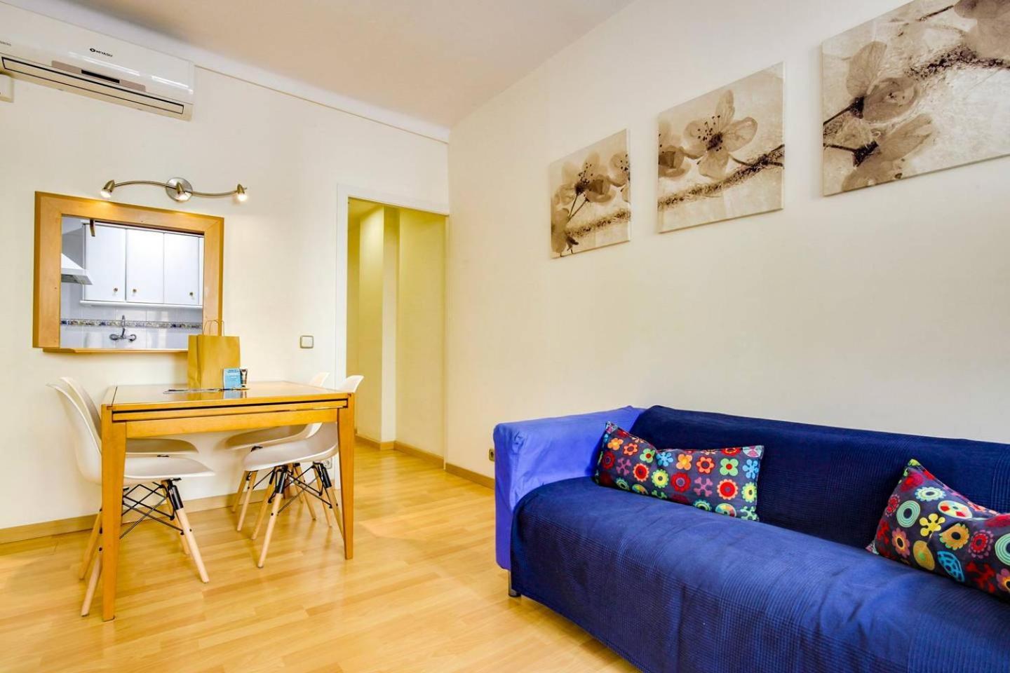 Cozy 2 Bedroom Next To Arc De Triomf 바르셀로나 외부 사진